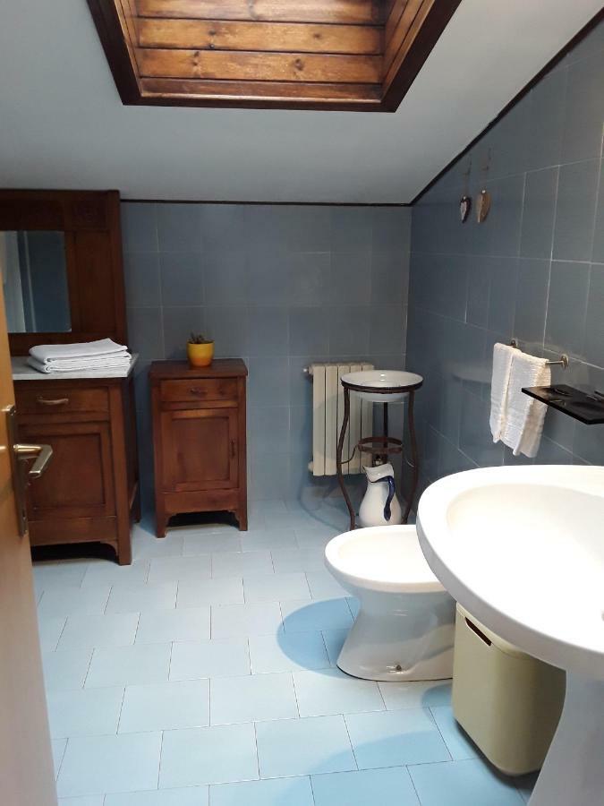 Camere Porto Vecchio Con Parcheggio A Pochi Passi Dal Castello Malcesine Exterior foto